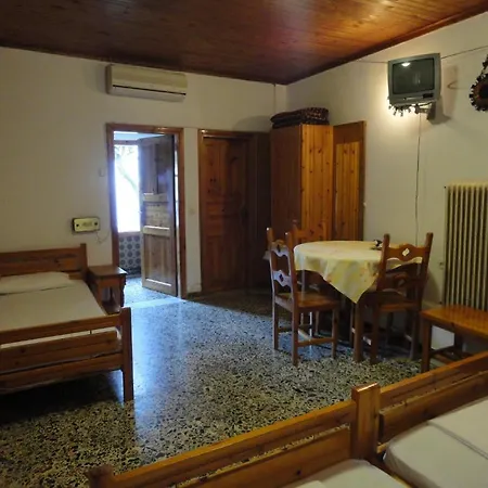 Vicky & شقة فندقية