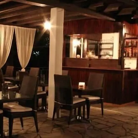 شقة فندقية Vicky & 2*