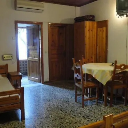 Vicky & 2* لايميناس