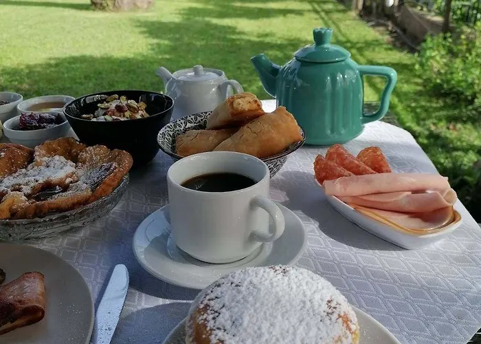 Vicky & 2* Limenas (Thasos)